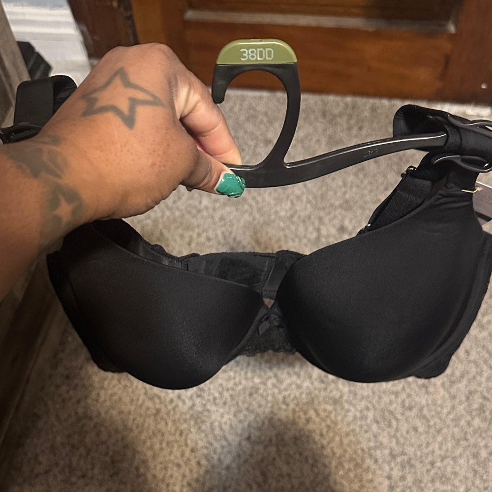 Black Smooth T-Shirt Bra - 38DD